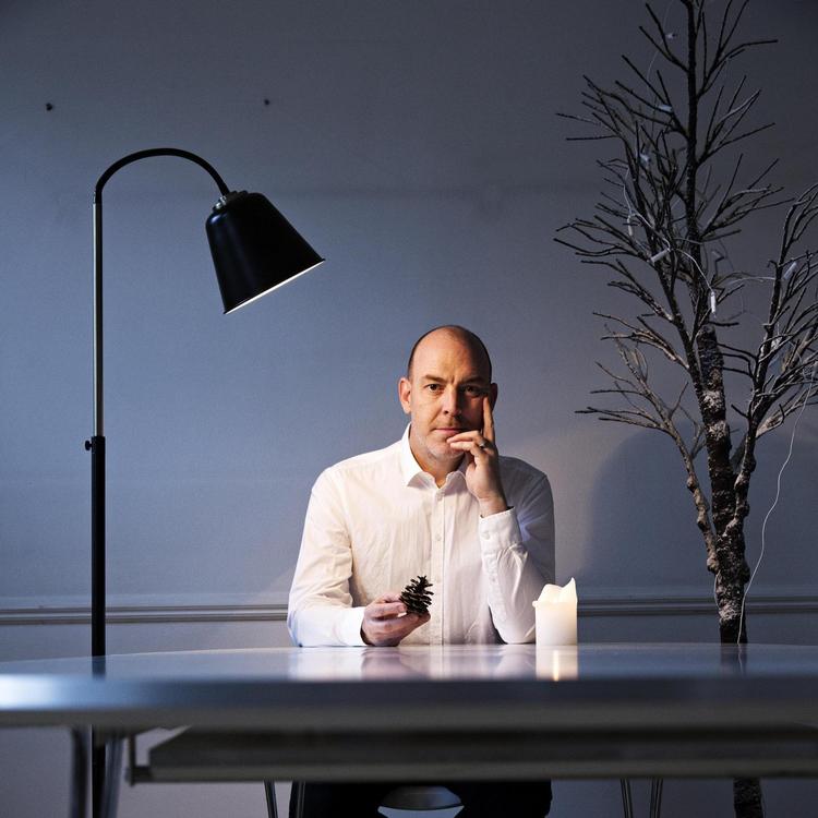 Det er ikke kun de nordiske lande, som er tossede med de designerstearinlys, som Shaun Russell har designet for Skandinavisk. Også i Taiwan, Toronto, Beijing og New York sælger serien af duftlys godt. 