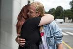 Martin Eskesen og Emilie Fridh mødte hinanden på Twitter. Selv om de bor i hver sin ende af landet, rejser de nu den lange vej for at pleje venskabet. 