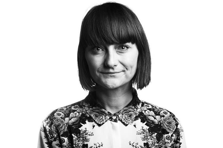 Opskrifter: Boller i karry, svensk pølseret og tærte i nye klæder