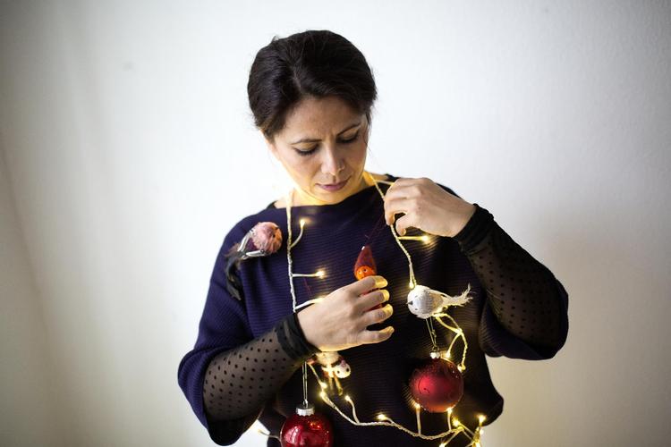 Özlem Cekic i juleoutfit. Siden hun forlod Folketinget i 2015, har hun arbejdet på at skabe brobygning mellem danskere af forskellig religion og overbevisning. 