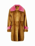 En klassisk pels behøver ikke være kedelig. Birger Christensen sælger en poetisk udgave, der ikke er som de andre. 