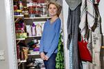 I januar spiser Trine Baadsgaard sig gennem indholdet af spisekammer og fryser. »Jeg køber kun grøntsager og mælkeprodukter den måned – alt andet skal komme fra skabene«, siger hun. 