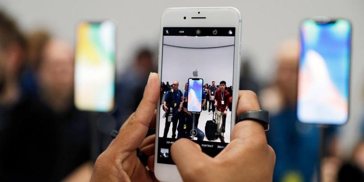 Er vores smartphones skadelige? Nu er der kommet endnu en undersøgelse, der både siger nej og ja på samme tid, og derfor ikke kan konkludere noget endeligt 