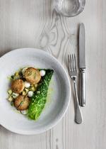 Torskerogn og kål smager fantastisk sammen. Line Thit Klein