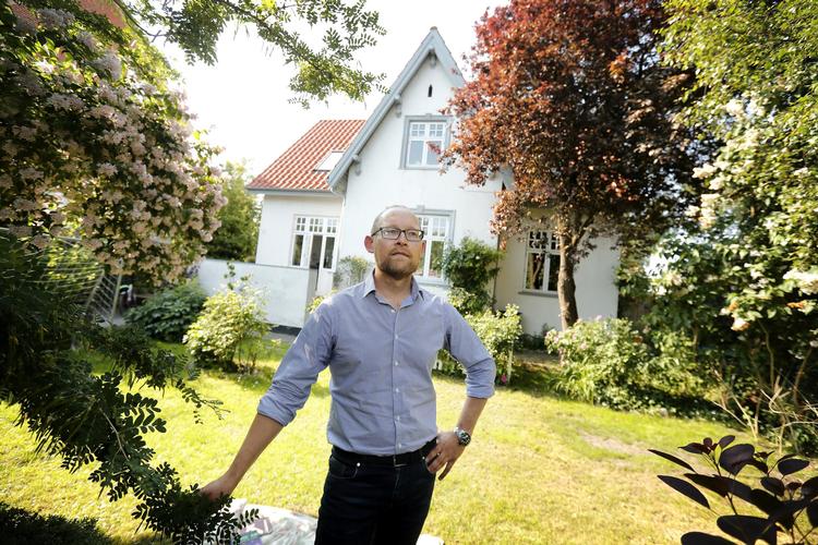 Princip.  Bo Vølund tog et realkreditlån, hvor han troede, han og familien kendte udgiften mange år ud i fremtiden, men der gik blot halvandet år, inden Totalkredit hævede den årlige bidragssats med 5.000 kroner.  Foto: Jens Dresling.  Foto: Jens Dresling.