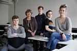 På Frederiksborg Gymnasium er Peter Bjerre Hansen, Matias Bundgaard-Nielsen, Sif Mathisen og Sidsel Dalitz Larsen glade for den hjælp, de får undervejs i danskopgaver og fysikrapporter. 