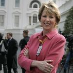Elisabeth Bumiller og hendes kolleger i Washington må ståtidligt op. Præsident Donald Trump begynder at sende tweets, straks han slår øjnene op. 