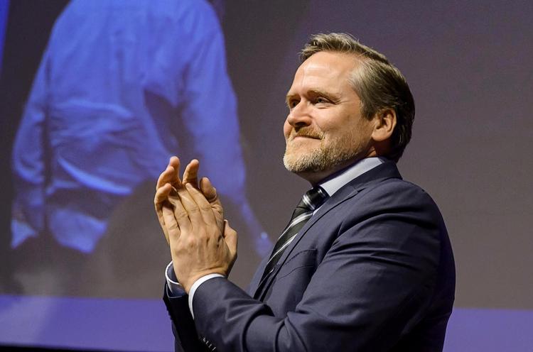 »Tingene flytter sig ikke lige så hurtigt, som vi gerne vil, men de flytter sig«, sagde Anders Samuelsen på landsmødet i går. 