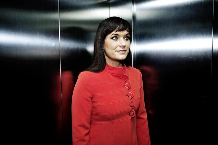 Sophie Løhdes (V) beslutning om at ansætte en spindoktor som embedsmand er seneste eksempel på en ny tendens på Slotsholmen. 