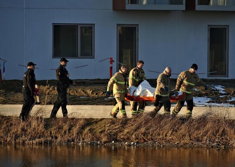  Jørgen Kihle Christensen blev efter en stor eftersøgning fundet druknet få hundrede meter fra, hvor han var blevet set vakle blødende rundt om natten ved Vestamager Station. Han havde været til firmafest. Ingen ved, hvorfor han havde blødende sår i hovedet. Foto: Tariq Mikkel Khan. 