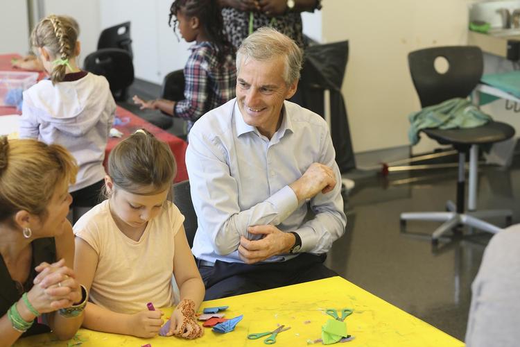 Arbejderpartiets leder, Jonas Gahr Støre, afviser at gå af trods valgnederlag. Arkivfoto. 