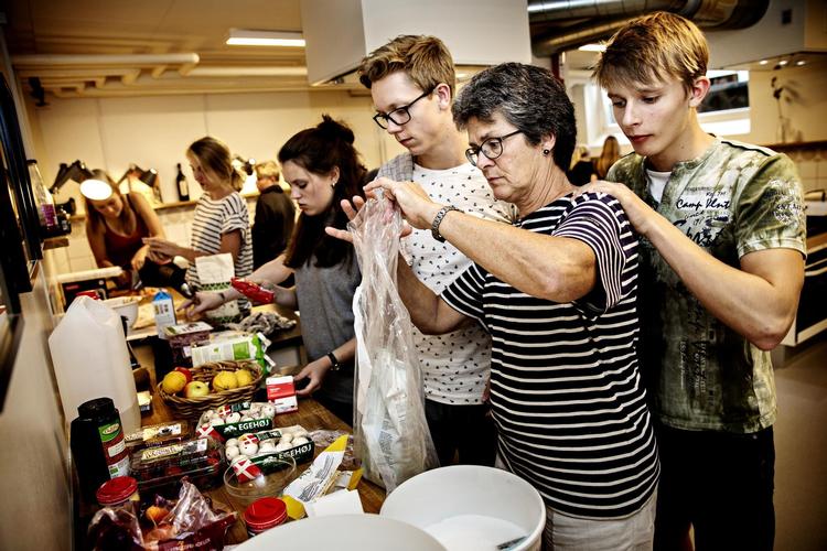 Lisbeth Mikkelsen under viser bl.a. i ’mad med mere’, og det er populært. 