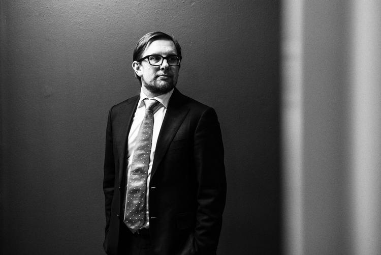 Aftalen om lavere registreringsafgift, som landede i sidste uge, gjorde nogle biler dyrere, selv om Liberal Alliance ville have, at alle biler skulle være billigere. »Sådan er det i politik, der må man give og tage«, siger Simon Emil Ammitzbøll. Arkivfoto Casper Holmenlund Christensen