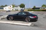 Forsikringsselskabet Tryg har efterforsket, om denne Porsche er blevet brændt af som et forsøg på svindel. På fotografierne er skilte og nummerplader dækket over for at sikre anonymitet.  