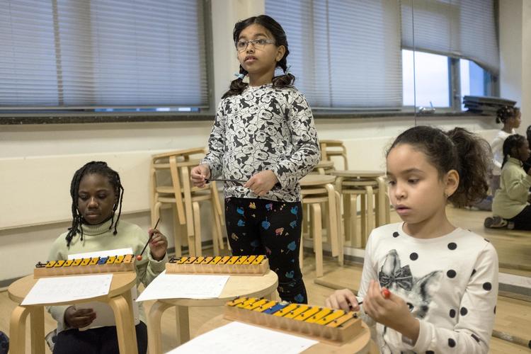 Lygten Skole på Nørrebro er en kristen skole, der også har børn med muslimsk baggrund. Men det er der vist ingen, der mærker, når musikken spiller. Foto: Andreas Haubjerg 