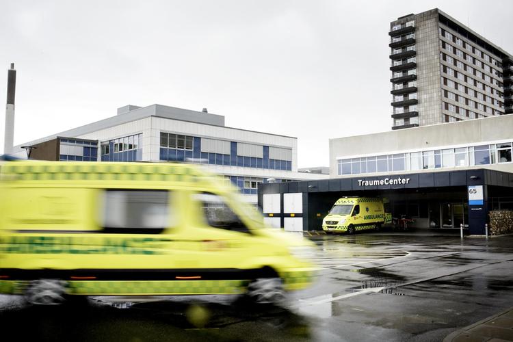 En sag om en overlæge fra Odense Universitetshospital finder i dag sin afgørelse i Retten i Odense. 
