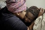 Shakira og sønnen Taufiki på 10 år fra Congo på Udrejsecenter Sjælsmark. De har på otte år boet på 10 asylcentre, og tre gange har myndighederne forsøgt at sende dem tilbage.
 Arkivfoto Miriam Dalsgaard