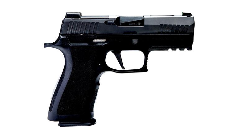 Pistolen fra Sig Sauer med 
betegnelsen P320 X-Carry klarede sig bedst i de mange test og ventes udleveret til soldater i alle enheder ved udgangen af 2019. Pr-foto