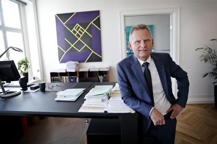 I modsætning til  sine forgængere har rigsadvokat Jan Reckendorff ikke en fortid i Justitsministeriet. Men han har både studeret dansk og været politimand. Jens Dresling/POLFOTO