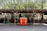 Christianias fællesmøde lukkede i maj for al hashhandel i tre dage som følge af en bandegrupperings  indtog i Pusher Street, og fordi gaden  atter havde arbejdet sig op i  supermarkedsstørrelse og kriminel  forråelse. Peter Hove Olesen