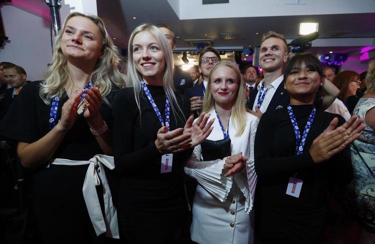 Stemningen var som forventet god ved starten af Sverigedemokraternas valgfest. 