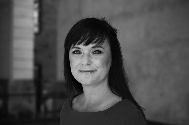 »For regeringen handler det om at få uddannelsespladserne tættere på de unge for at bringe Danmark i bedre balance. Men også om at understøtte vækst og udvikling. Vi har store dele af Produktionsdanmark ude i landet, som skriger efter kvalificeret arbejdskraft«, siger Sophie Løhde. 
 