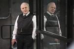 I ’Westworld’ kan gæsterne udleve deres fantasier med robotter, der ligner mennesker. Anthony Hopkins (foto) spiller rollen som stedets skaber. Foto: John P. Johnson/HBO via AP 
