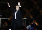 Emmanuel Macron er en energisk og højt begavet ung præsident, der er villig til at samle stumperne op efter 30 års fejlslagen politik, skriver pensioneret gymnasielærer i fransk. 