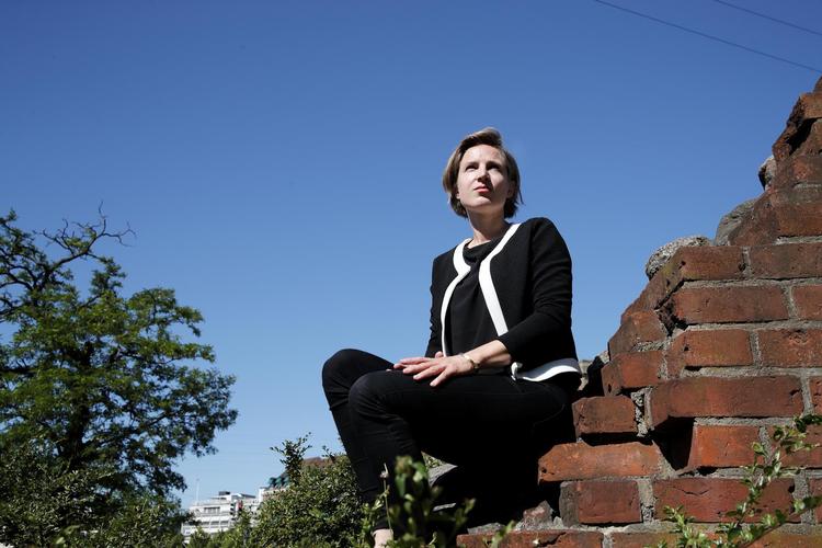 Politikerne taler om målsætninger – om, hvad der skal ske i 2030, men forbavsende lidt om, hvad der skal ske i morgen, siger Theresa Scavenius. 
