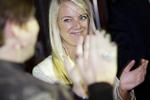 Hvis vi sammenholder omtalen i danske medier med antallet af stemmer, skal der 71 stemmer til for hver omtale i danske medier for Socialdemokratiet, mens der skal 16 stemmer til for hver omtale for Pernille Vermunds Nye Borgerlige, viser Filip Wallbergs analyse.  