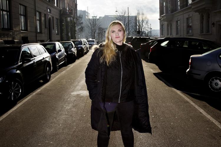 Socialrådgiver Puk Sabber forstår ikke, hvorfor vi som samfund ikke vil anerkende, at vi har en gruppe mennesker, der ikke kan arbejde. Foto: Martin Lehmann 