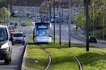 Når man træffer beslutning om f.eks. typen af  offentlig transport, er rentabiliteten for samfundet kun et af parametrene, mener Thomas Krag. På billedet ses letbanen i Aarhus. Arkiv Finn Frandsen