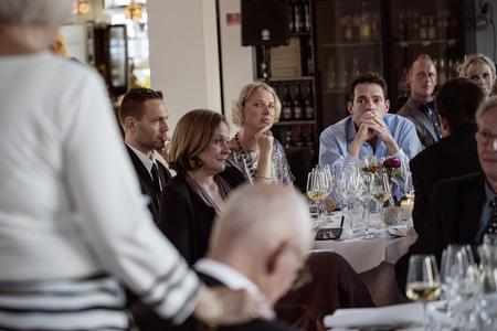 Billedet er taget under  morens tale til  Helene Aagaards Bryllyp.  Foto: Privatfoto 