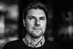 Indfødsretsordfører Mads Fuglede (V) frygter at gøre ansøgere uret, når han behandler ansøgninger ud fra en velkvalificeret mavefornemmelse. 