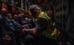 Natten til lørdag blev Anna Krog Bukra og 81 andre danskere evakueret fra Tel Aviv i et Hercules-fly fra Forsvaret. Foto: Tue Skals / Forsvaret