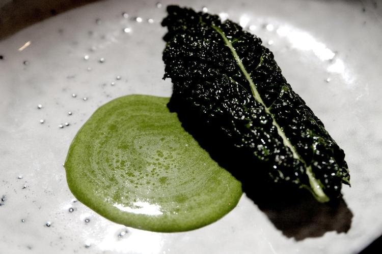 Der var sortkål, grønkål, savoykål, og – som her på restaurant Naert – palmekål på tallerknerne i 2016. 