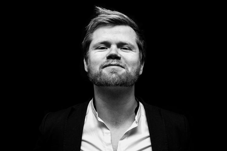 Mandagsklubben inviterer til varierede aftenprogram med bl.a. pianisten Søren Gemmer.  