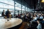 Tidligere har kulturpersonligheder som Jørgen Leth og Morten Kirkskov stillet op til ordsalon i Skuespilhusets foyer. 