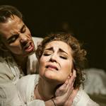 Det går hårdt for sig i lyd og billeder i 'The Rape of Lucretia'. 