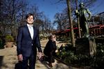 Tivolis direktør Lars Liebst (forrest) forvalter og forandrer arven efter Georg Carstensen, som han ynder at citere for ordene "Tivoli bliver saa at sige aldrig færdigt".  