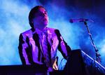Win Butler & Co. turnerer stadig med albummet 'Reflektor', og der burde væremusikalsk spejlrefleks til en massiv Roskilde-koncert fra de canadiske kunstaktivister.  