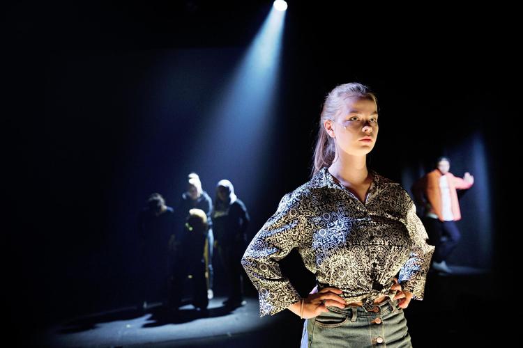 Aveny-T på Frederiksberg lægger scene til, når ’Skam’ har premiere i aften. På billedet ses Frieda Joanna Krøgholt, der spiller Eva.  