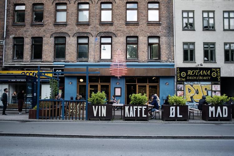 Klummeskribent Lars Bjerregaard mener, alt smager bedre med My Blood Valentine som soundtrack. Og det spiller de ofte i højtalerne på Gaarden og Gaden på Nørrebrogade. 