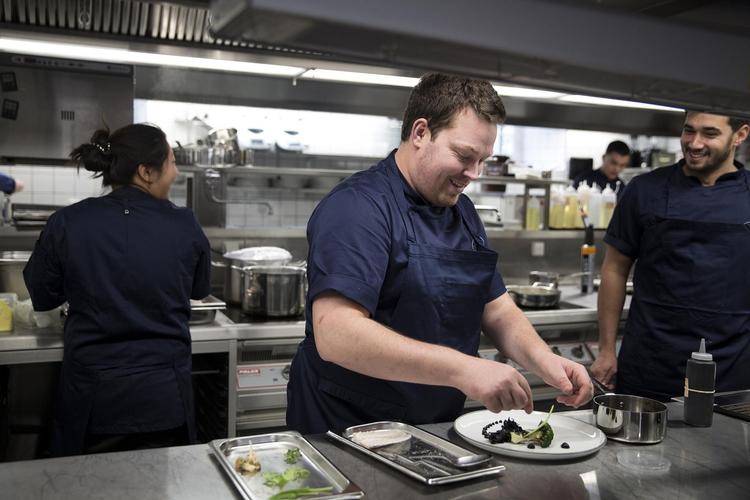 Tidligere prøvede Jeppe Foldager at imponere Michelins inspektører. Det spil gider han ikke mere. 