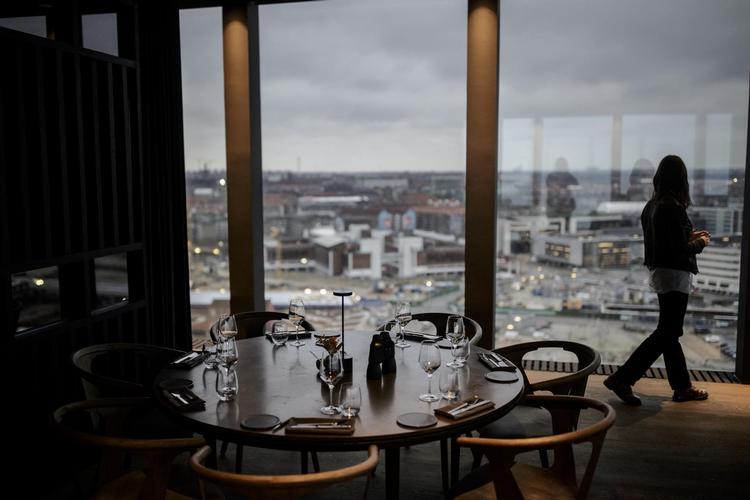 Madanmeldelse The Silo 4