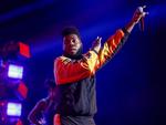 Han er måske nok stadig ung og dum, men helt på røven er han ikke mere. Til sommer gæster den amerikanske teenage-sanger Khalid Roskilde Festival.  Pr-foto/AP