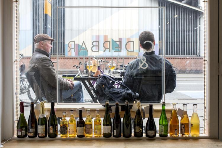 Der er over 100 forskellige cidere på hylderne; fra de vinøse og øl-lignende cidere med få eller slet ingen bobler til calvados, dessertcidere og den klassiske, mousserende udgave af gæret æblemost. Andreas Haubjerg