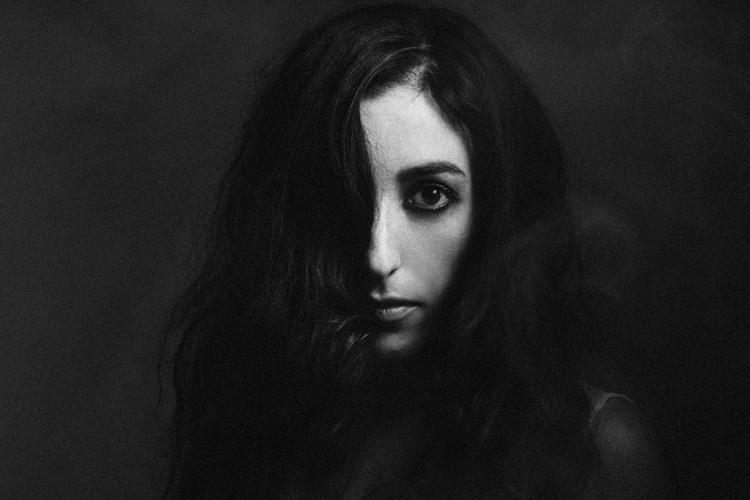 Marissa Nadler er aktuel med sit ottende album ’For my Crimes’, der lyder som soundtracket til en David Lynch-film. Hun spiller på Loppen i aften. Pr-foto