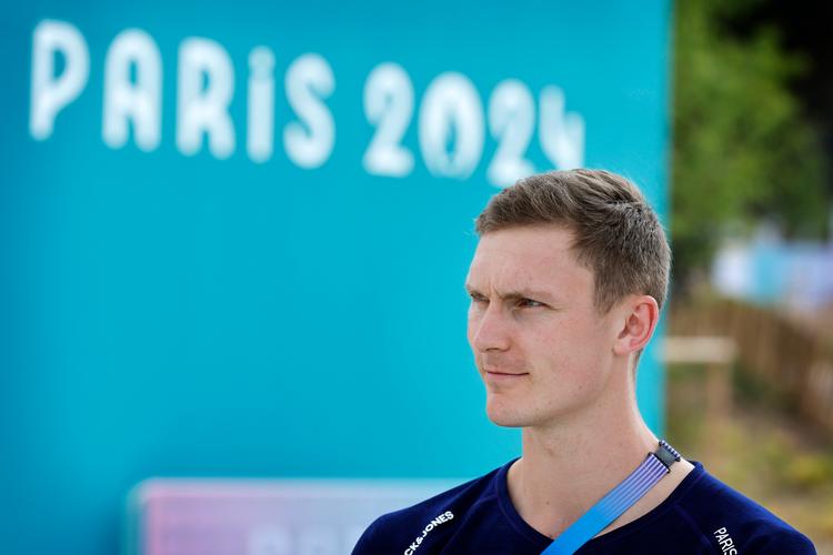 Viktor Axelsen er smertefri oven på en langstrakt skade og har noget nær fri bane til en olympisk kvartfinale. Nederlag i indledende gruppespil vil i hvert fald være en gigantisk skuffelse.   Foto: Jens Dresling