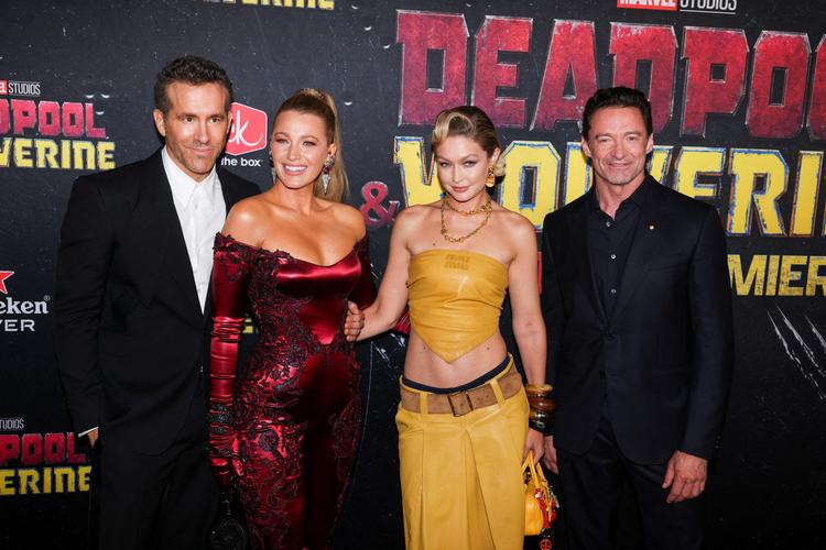 Holdet bag 'Deadpool and Wolverine' ved premieren i New York 22. juli.  Foto: Caitlin Ochs/Ritzau Scanpix